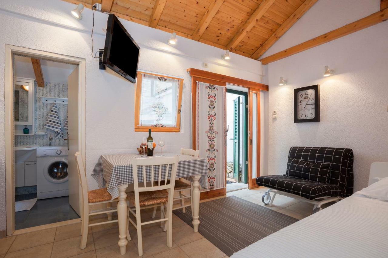 Studio Apartment Karlo Split Exterior foto